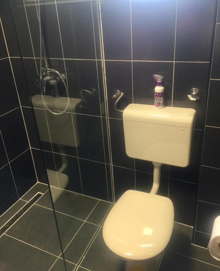 Apartmani Nerko Паг Екстериор снимка
