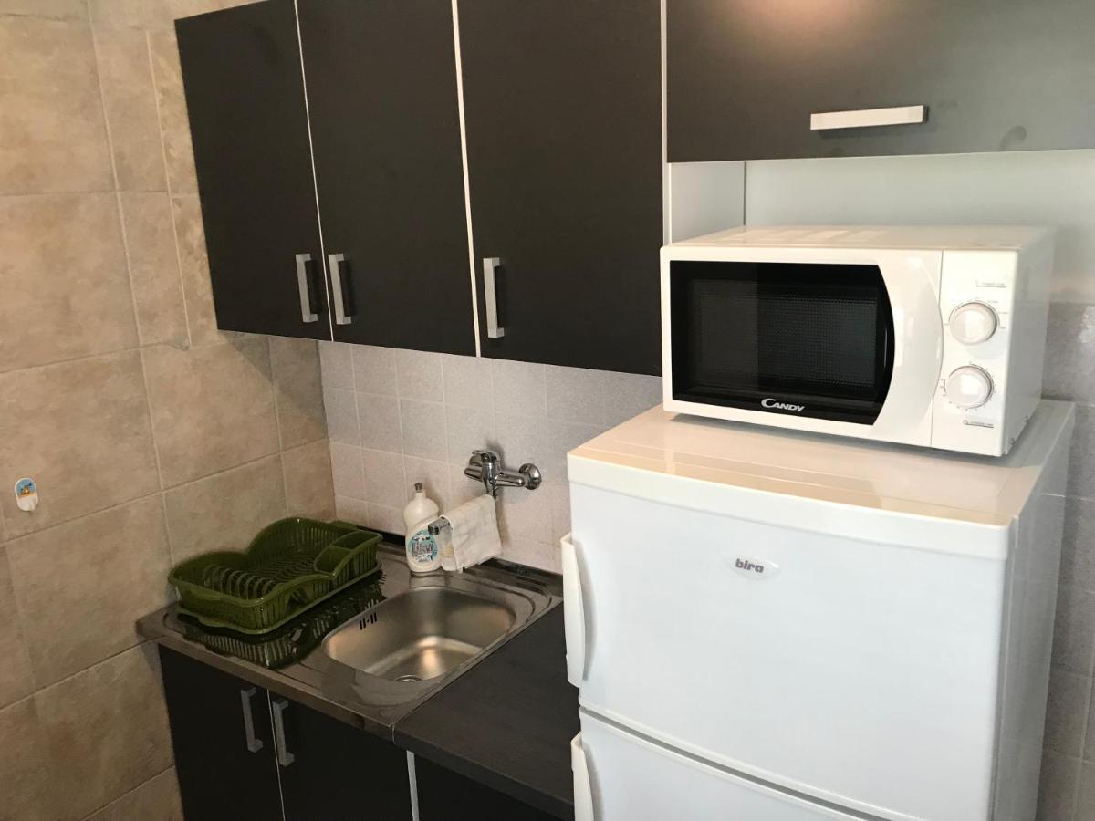 Apartmani Nerko Паг Екстериор снимка